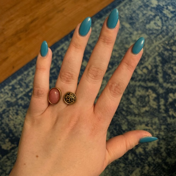 NWT Chico’s 2-stone Ring - Picture 2 of 9